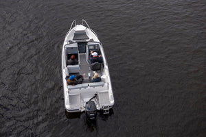 Ny Bella 550BR Bow Rider overligger, med Mercury F100