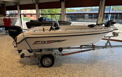 HR 460 Fishing med Force Kraken trolling motor og kastedekk.