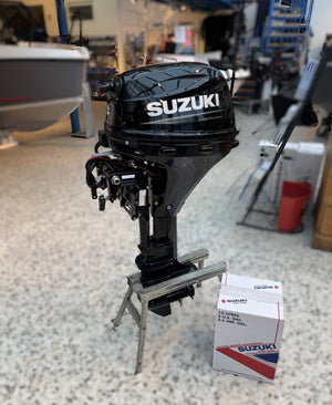 DF9,9B Sport EFi, med sidemontert kontrollboks