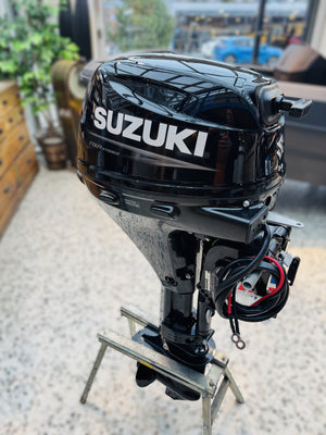 DF9,9B Sport EFi, med sidemontert kontrollboks