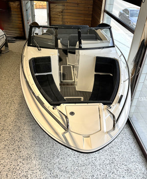 Askeladden C65 Bowrider. Suzuki DF200. TOPLINE