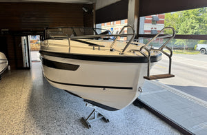 Askeladden C70 Suzuki DF300. Ankervinsj og baugpropell