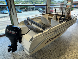 Meget velholdt og fin HR 480BR med Suzuki DF60. Kun ferskvannskjørt!