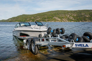 SVELA B27XLE båthenger med el-vinsj. 2024.